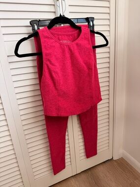 Beyond Yoga Spacedye Set S/M in Cranberry Heather